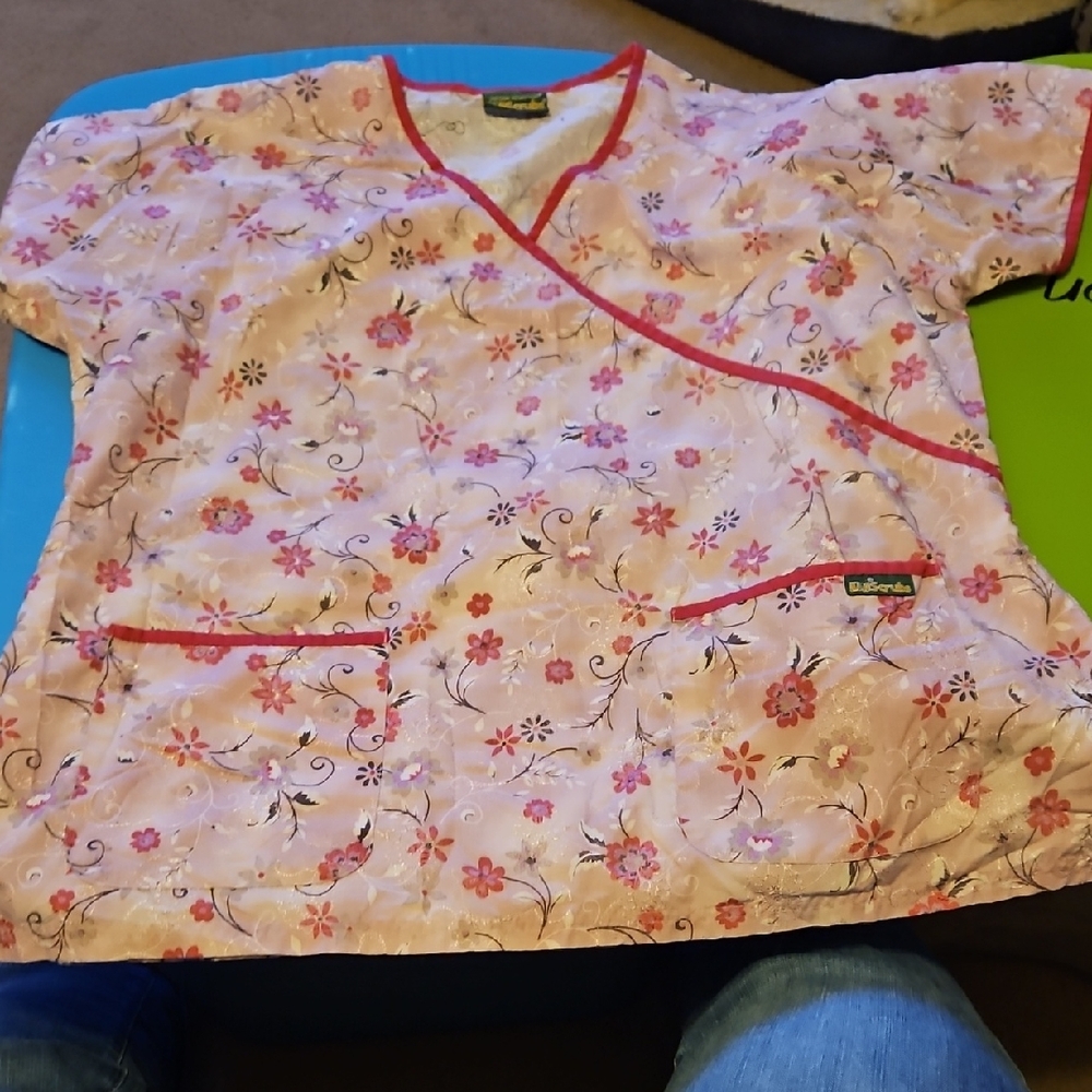 UA Scrubs Floral Blouse with Pink Trim